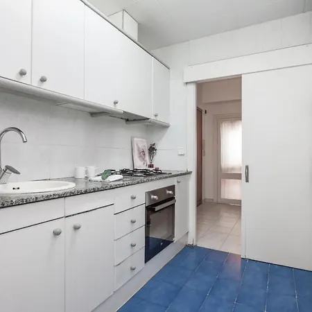 Sagrada Familia Cozy 3 Bedroom With Balcony Appartement Barcelone