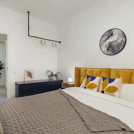 Sagrada Familia Cozy 3 Bedroom With Balcony Appartement *